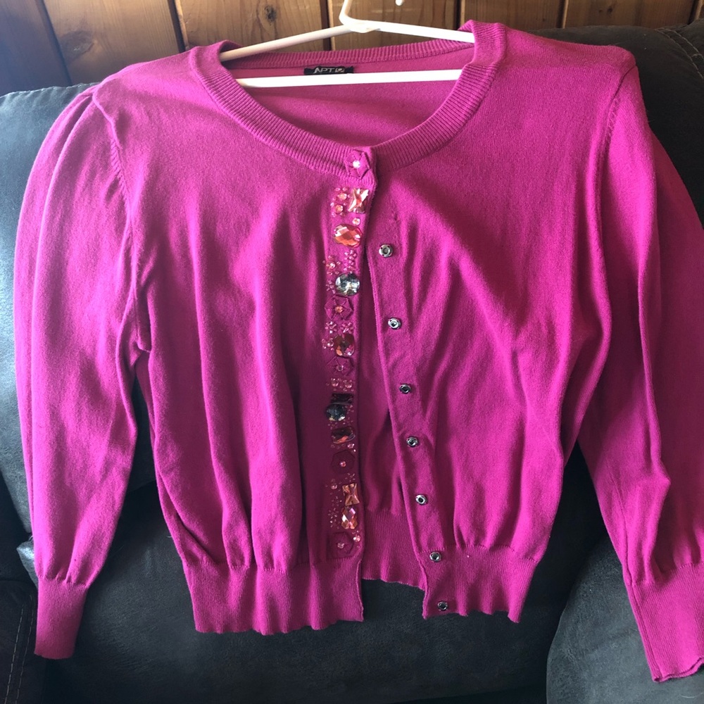 Cardigan/ sweater